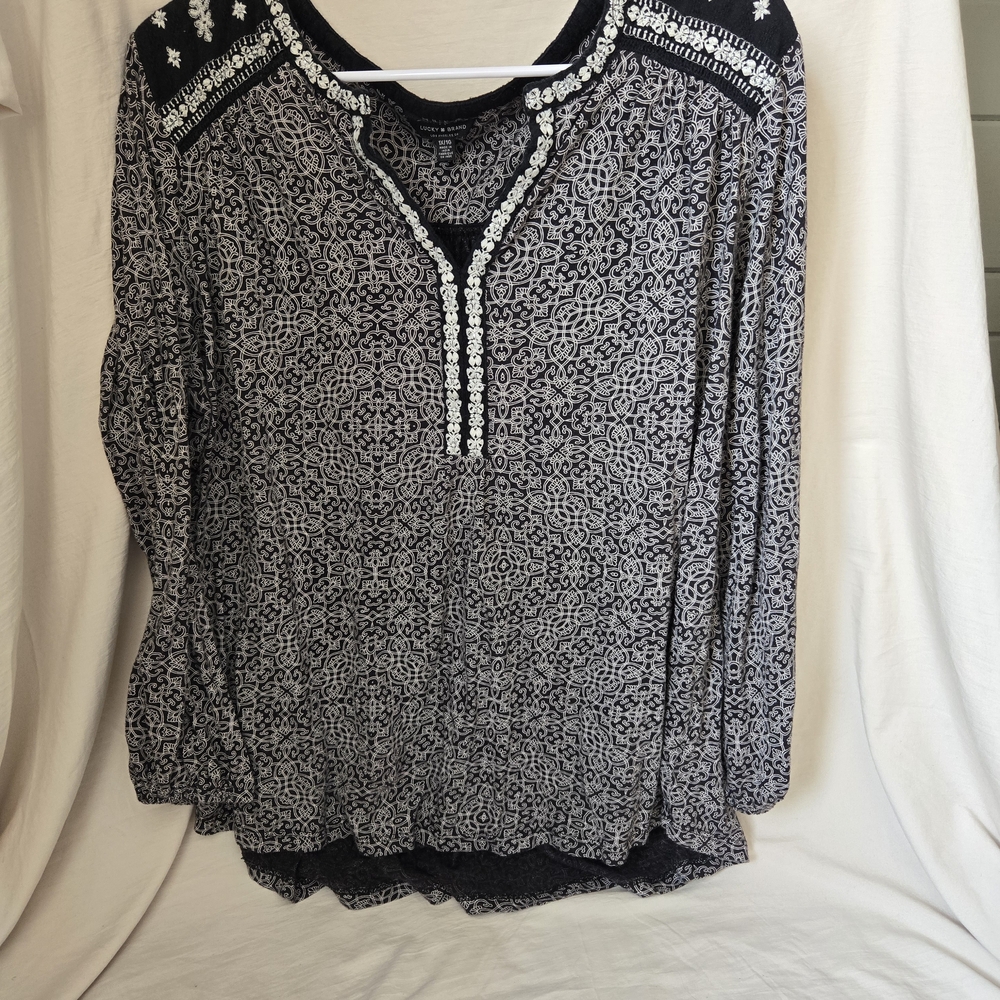 Lucky Brand Black and White Printed Peasant Blouse